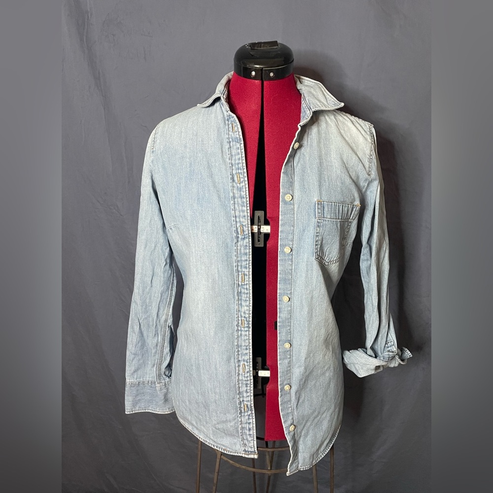 JCrew Outlet button up denim jacket size XS